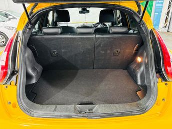Nissan Juke 1.6 Tekna XTRON Euro 5 5dr