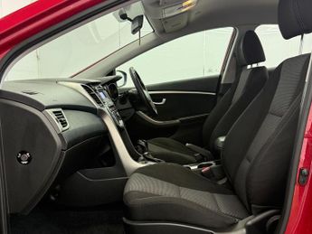 Hyundai i30 1.6 CRDi Active Auto Euro 5 5dr