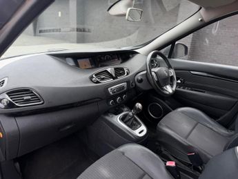 Renault Grand Scenic 1.6 VVT Dynamique TomTom Euro 5 5dr