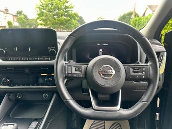 Nissan Qashqai 1.3 DIG-T MHEV N-Connecta XTRON Euro 6 (s/s) 5dr