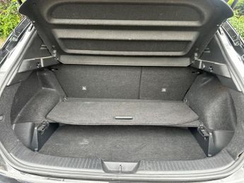 Nissan Qashqai 1.3 DIG-T MHEV N-Connecta XTRON Euro 6 (s/s) 5dr