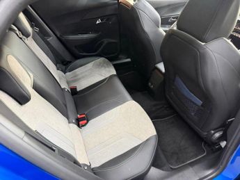 Peugeot E-2008 50kWh GT Premium Auto 5dr