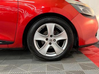 Renault Clio 0.9 TCe Dynamique MediaNav Euro 5 (s/s) 5dr