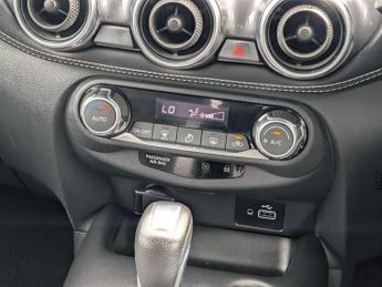 Nissan Juke 1.0 DIG-T N-Connecta DCT Auto Euro 6 (s/s) 5dr