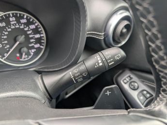 Nissan Juke 1.0 DIG-T N-Connecta DCT Auto Euro 6 (s/s) 5dr