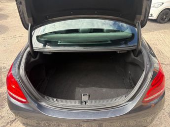 Mercedes-Benz C Class 2.1 C220 BlueTEC AMG Line G-Tronic+ Euro 6 (s/s) 4dr