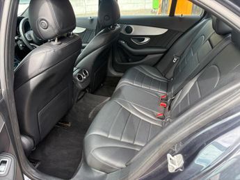 Mercedes-Benz C Class 2.1 C220 BlueTEC AMG Line G-Tronic+ Euro 6 (s/s) 4dr