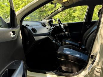 Hyundai i10 1.2 Premium Auto Euro 6 5dr