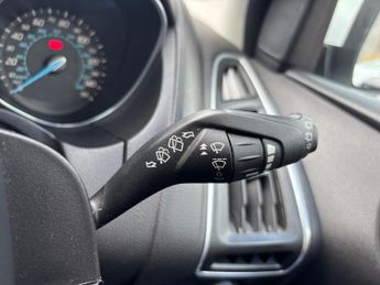 Ford Focus 1.6 Titanium Navigator Powershift Euro 5 5dr