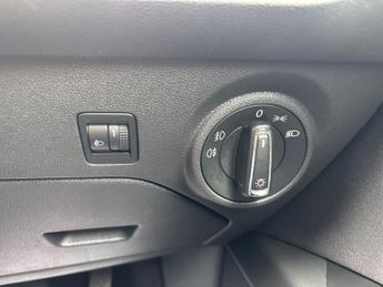 SEAT Leon 1.6 TDI SE DSG Euro 6 (s/s) 5dr