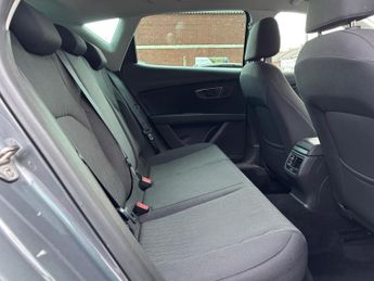 SEAT Leon 1.6 TDI SE DSG Euro 6 (s/s) 5dr