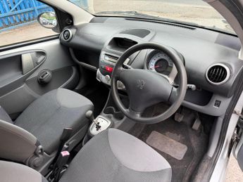 Peugeot 107 1.0 12V Urban 2 Tronic Euro 4 5dr