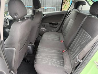 Vauxhall Corsa 1.4i 16v Club 5dr