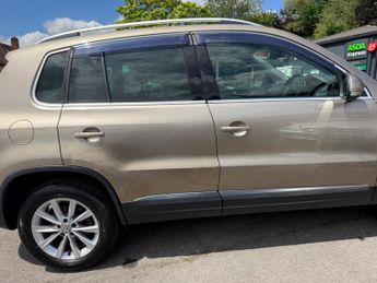 Volkswagen Tiguan 1.4 TSI BlueMotion Tech Moda DSG 2WD Euro 5 (s/s) 5dr