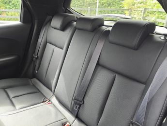 Nissan Juke 1.6 Tekna SUV 5dr Petrol XTRON Euro 6 (117 ps)