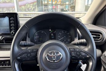 Toyota Yaris 1.5 VVT-h Icon E-CVT Euro 6 (s/s) 5dr