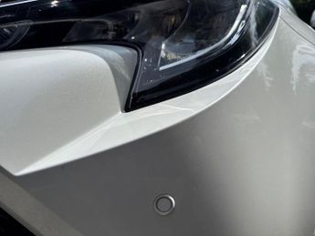 Toyota Corolla 1.8 VVT-h Design CVT Euro 6 (s/s) 5dr