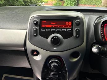 Toyota AYGO 1.0 VVT-i x-play Euro 5 5dr Euro 5