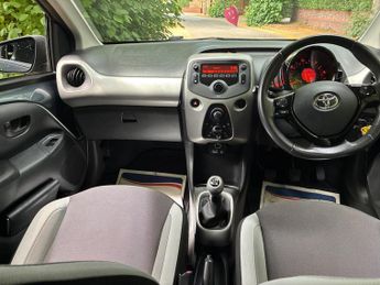 Toyota AYGO 1.0 VVT-i x-play Euro 5 5dr Euro 5