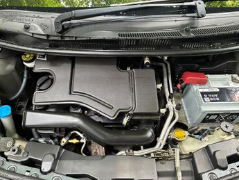 Toyota AYGO 1.0 VVT-i x-play Euro 5 5dr Euro 5