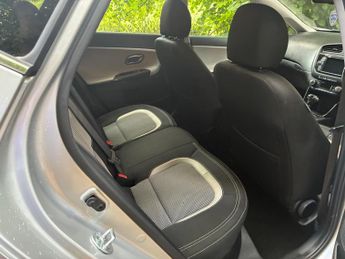 Kia Ceed 1.6 GDi 3 DCT Euro 5 5dr
