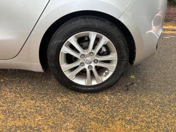 Kia Ceed 1.6 GDi 3 DCT Euro 5 5dr