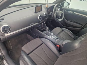 Audi A3 1.5 TFSI CoD 35 S line S Tronic Euro 6 (s/s) 4dr