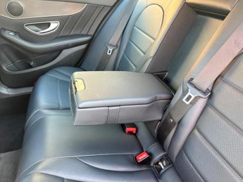 Mercedes-Benz C Class 2.1 C220d AMG Line (Premium) G-Tronic+ Euro 6 (s/s) 4dr