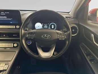 Hyundai KONA 64kWh Premium SUV 5dr Electric Auto (10.5kW Charger) (204 ps)