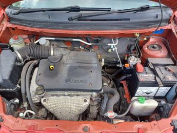 Suzuki Liana 1.6 SE 5dr