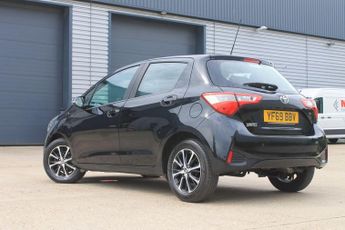 Toyota Yaris 1.5 VVT-i Icon Tech CVT Euro 6 5dr
