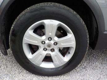 Vauxhall Antara 2.4 Exclusiv 2WD Euro 5 5dr