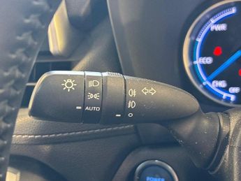 Toyota RAV4 2.5 VVT-h GPF Design SUV 5dr Petrol Hybrid CVT Euro 6 (s/s) (218