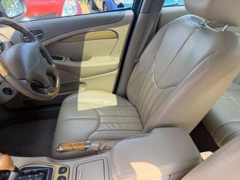 Jaguar S-Type 3.0 V6 SE 4dr