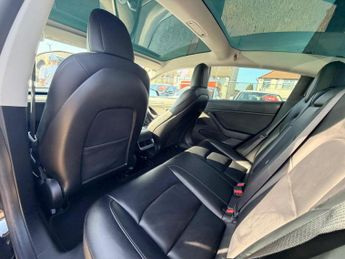 Tesla Model 3 (Dual Motor) Long Range Auto 4WDE 4dr