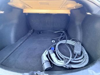 Tesla Model 3 (Dual Motor) Long Range Auto 4WDE 4dr