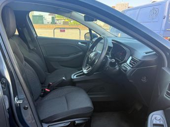 Renault Clio 1.0 TCe Iconic CVT A7 Euro 6 (s/s) 5dr