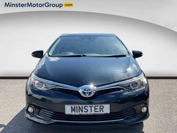 Toyota Auris DSGN TSS HYBRD VVT-I CVT