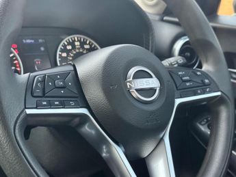 Nissan Juke 1.0 DIG-T Acenta DCT Auto Euro 6 (s/s) 5dr