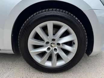 Skoda Superb 1.5 TSI ACT SE DSG Euro 6 (s/s) 5dr