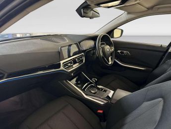 BMW 3 Series 2.0 330e 12kWh SE Pro Saloon 4dr Petrol Plug-in Hybrid Auto xDri