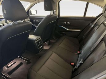 BMW 3 Series 2.0 330e 12kWh SE Pro Saloon 4dr Petrol Plug-in Hybrid Auto xDri