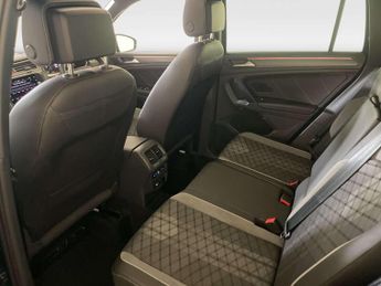 Volkswagen Tiguan 1.4 TSI 13kWh R-Line SUV 5dr Petrol Plug-in Hybrid DSG Euro 6 (s