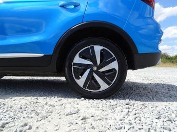 MG MG ZS 51.1kWh Trophy Connect Auto 5dr