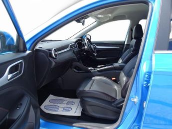 MG MG ZS 51.1kWh Trophy Connect Auto 5dr