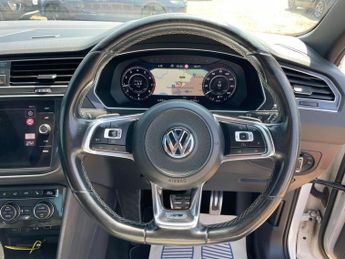 Volkswagen Tiguan 2.0 TSI BlueMotion Tech R-Line DSG 4Motion Euro 6 (s/s) 5dr