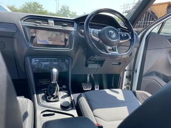 Volkswagen Tiguan 2.0 TSI BlueMotion Tech R-Line DSG 4Motion Euro 6 (s/s) 5dr