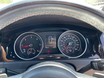Volkswagen Golf 2.0 TDI R-Line DSG Euro 6 (s/s) 5dr