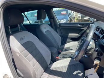 Volkswagen Golf 2.0 TDI R-Line DSG Euro 6 (s/s) 5dr