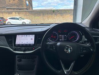Vauxhall Astra 1.6 CDTi ecoTEC BlueInjection Tech Line Nav Sports Tourer Euro 6
